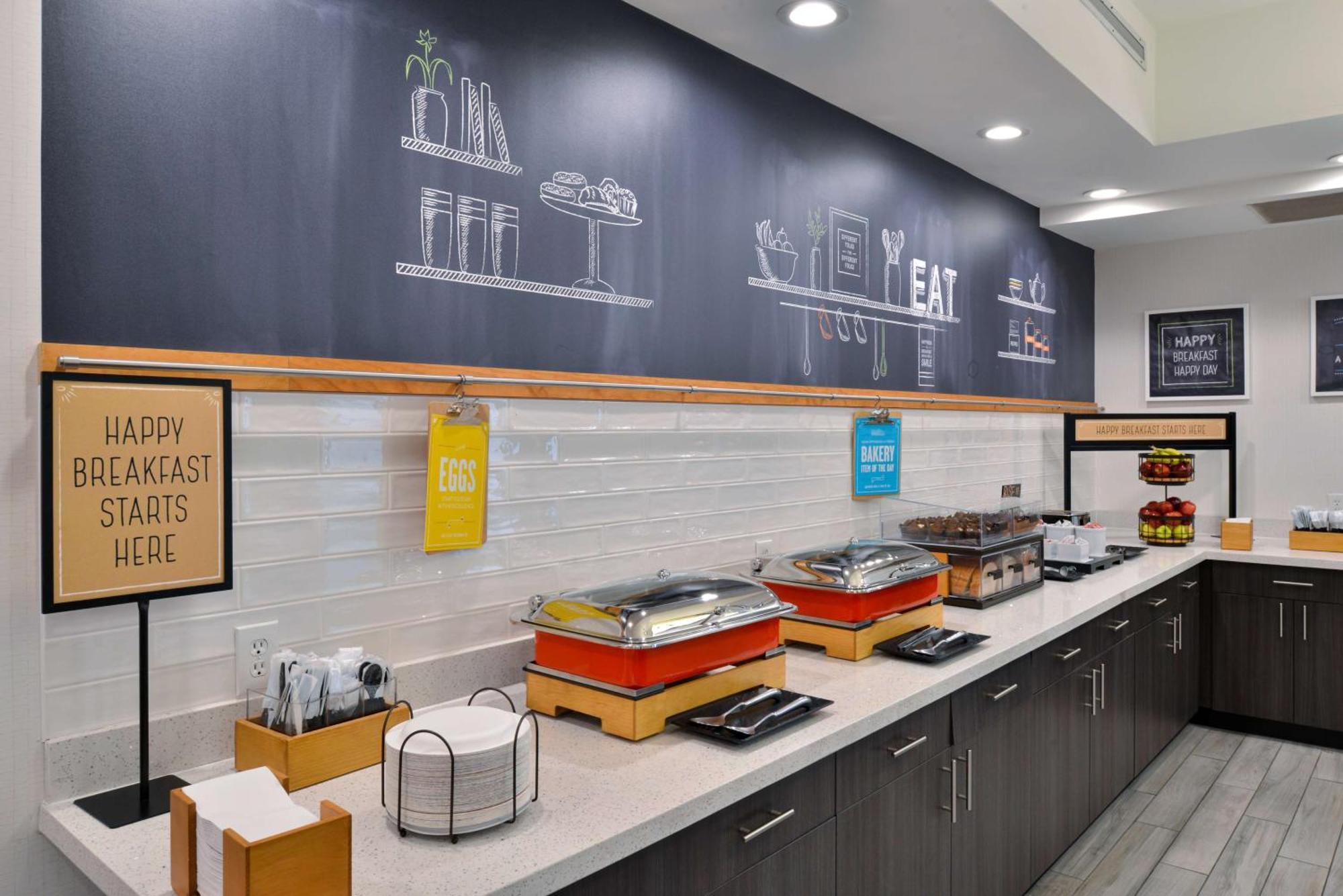 Hampton Inn Kansas City Northeast Экстерьер фото